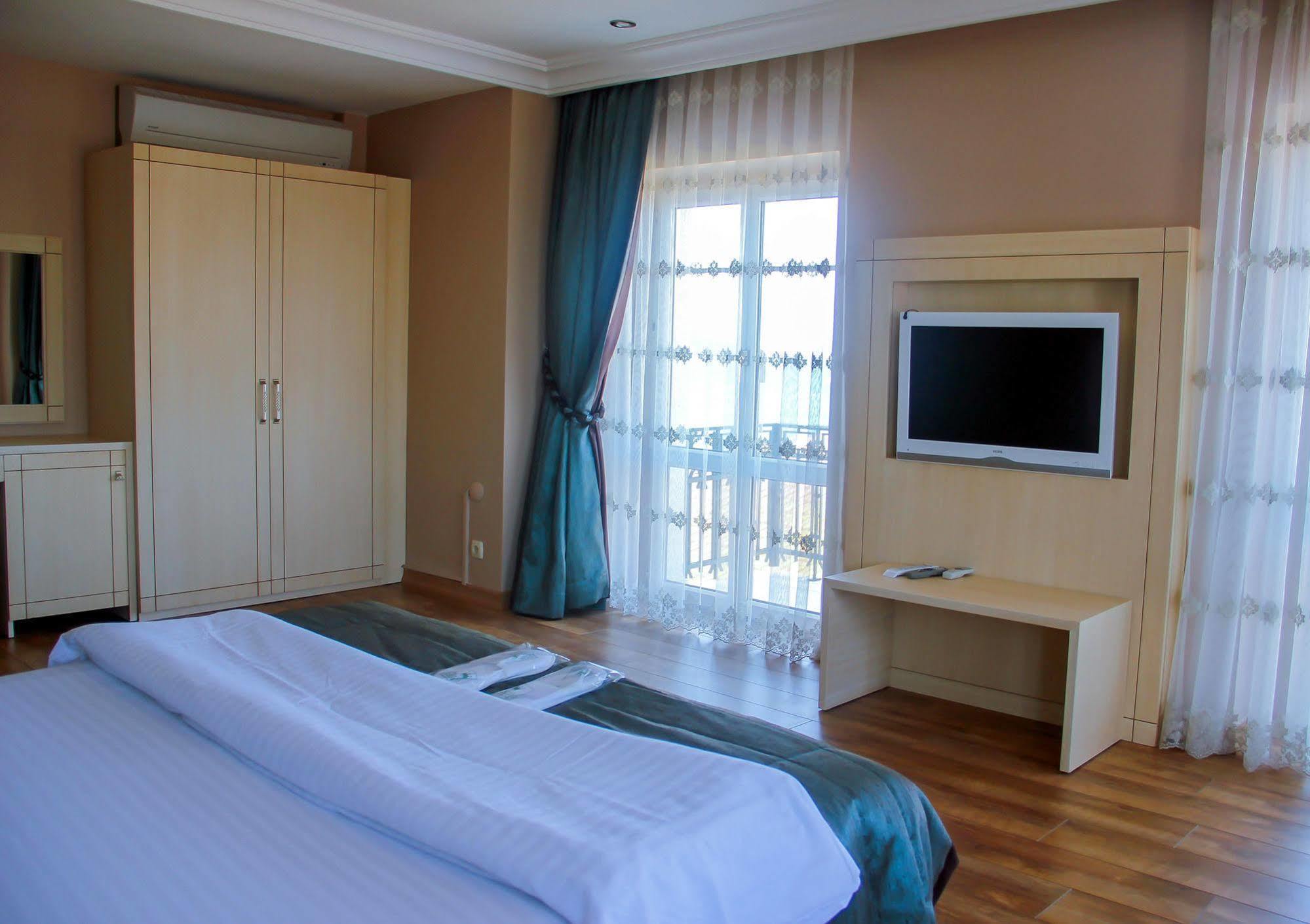 Buyukada Princess Hotel Адалар Экстерьер фото