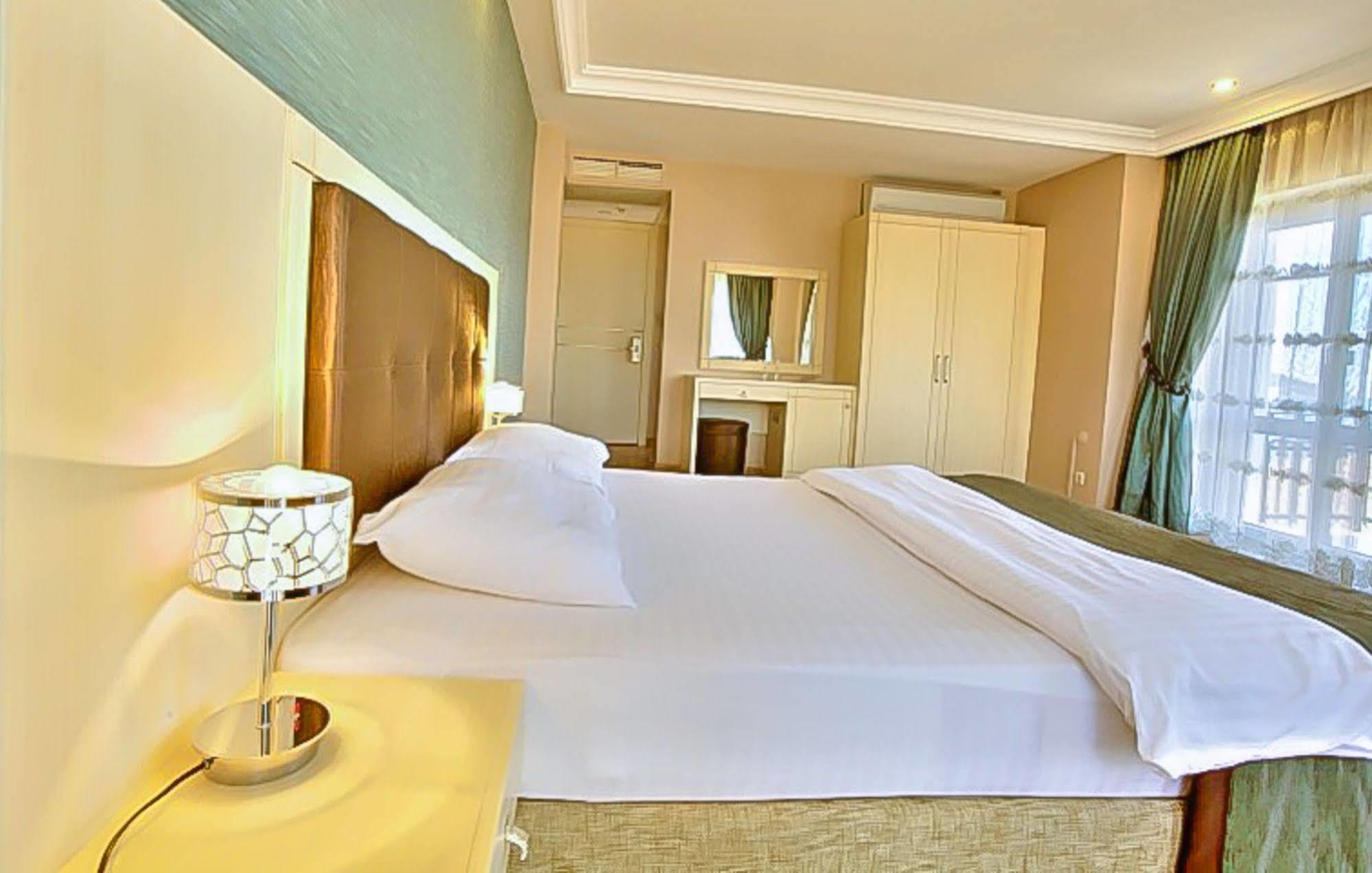 Buyukada Princess Hotel Адалар Экстерьер фото